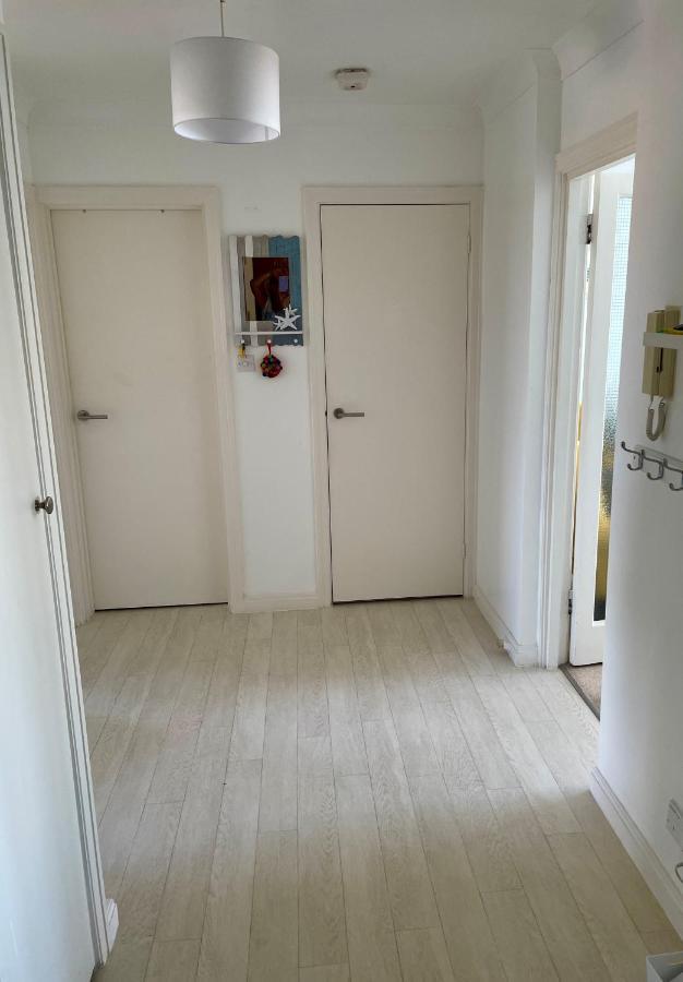 Seascape With Outstanding Sea Views Apartment Brighton Exterior photo